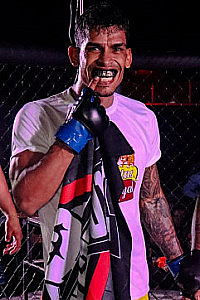 Jhony 'La Maquina' Becerra